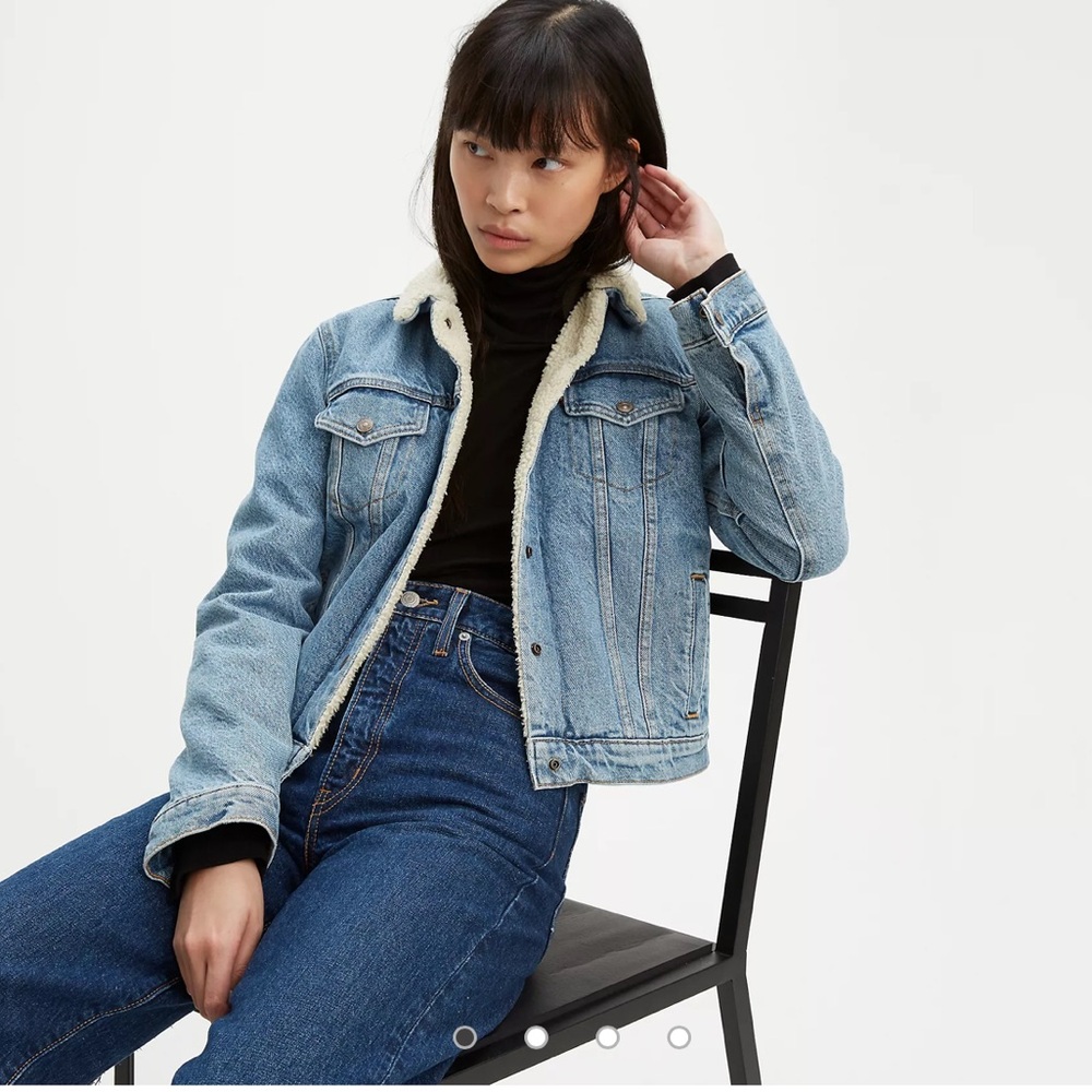 Levi’s Sherling Denim Jacket size small